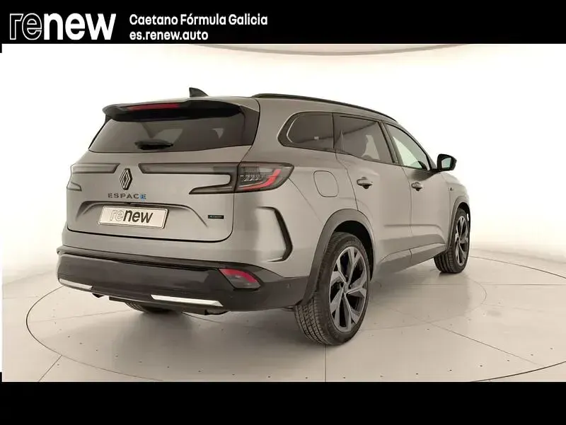Usado Renault Espace Techno Esprit Alpine 200 CV (147 kW) 2023 Gris Familiar