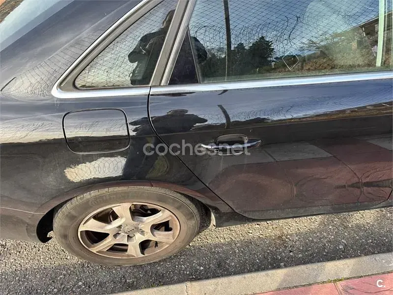 Usado Audi A4 Ambiente 136 CV (100 kW) 2012 Negro Berlina
