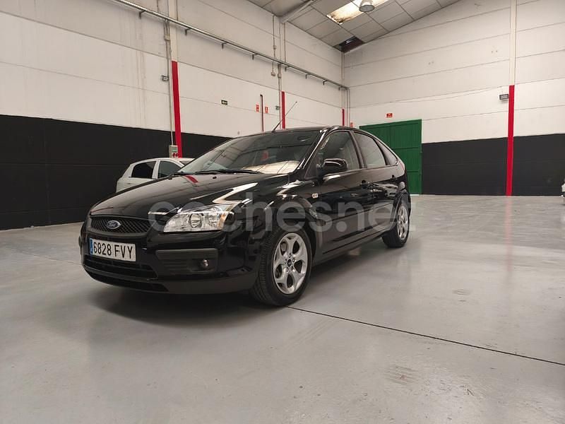 Negro Usado 2007 Ford Focus Sport Berlina | 3890 € (Buen precio) - Imagen 1/4