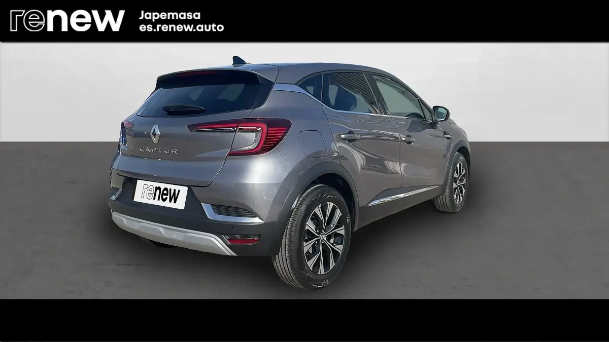 Usado Renault Captur Techno 140 CV (102 kW) 2023 Gris casiopea SUV