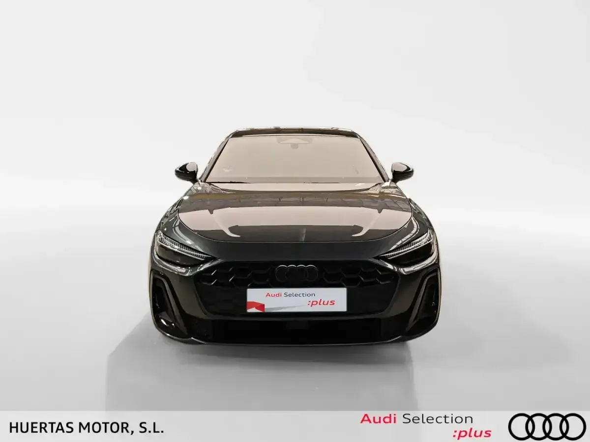 Usado Audi A5 Basis 299 CV (219 kW) 2025 Gris Berlina