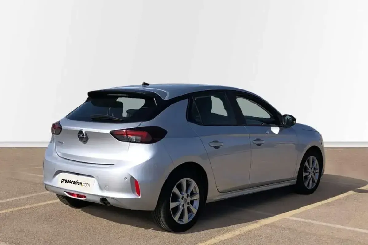 Usado Opel Corsa Edition 101 CV (74 kW) 2023 Plateado Utilitario