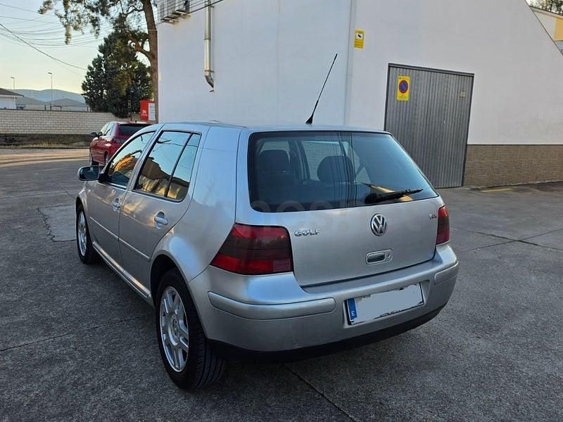 Usado VW Golf IV Edition 130 CV (95 kW) 2004 Gris / plata Berlina