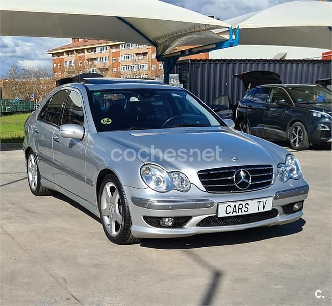 Usado Mercedes C320 Elegance 224 CV (164 kW) 2005 Gris / plata Berlina