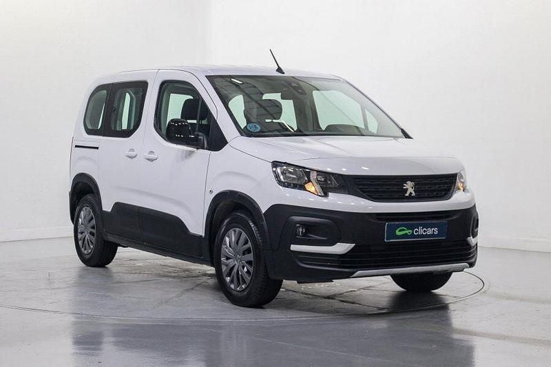 Usado Peugeot Rifter Active 100 CV (73 kW) 2022 Blanco Monovolumen