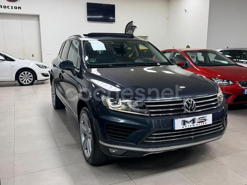 Usado VW Touareg Terrain Tech 262 CV (192 kW) 2015 Gris / plata SUV