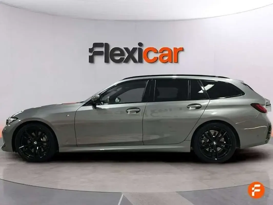 Usado BMW 330e 286 CV (210 kW) 2024 Gris Familiar