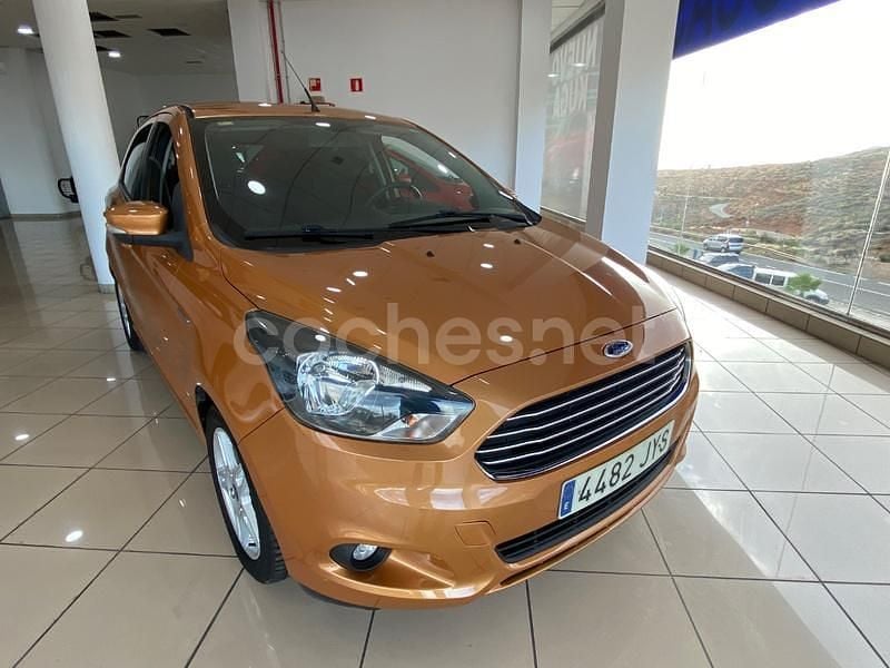 Marrón Usado 2017 Ford Ka Plus Ultimate Utilitario | 8490 € (Precio justo) - Imagen 1/4
