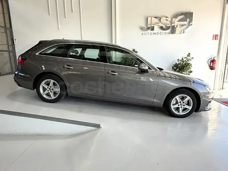 Usado Audi A4 Advanced Plus 136 CV (100 kW) 2020 Gris Familiar