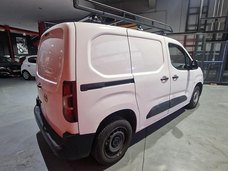 Usado Opel Combo 102 CV (75 kW) 2021 Blanco Monovolumen