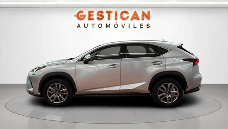 Usado Lexus NX300h Business Edition 197 CV (144 kW) 2018 Plateado SUV