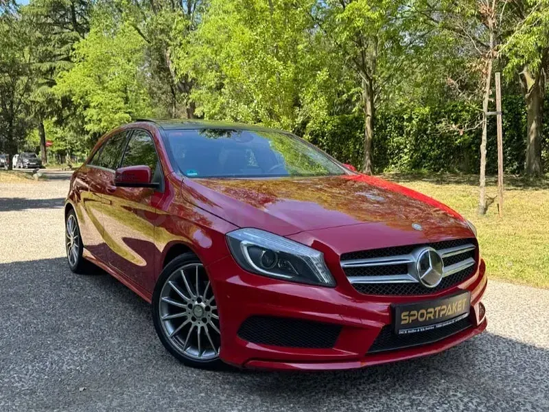 Usado Mercedes A200 AMG line 156 CV (114 kW) 2014 Rojo Berlina