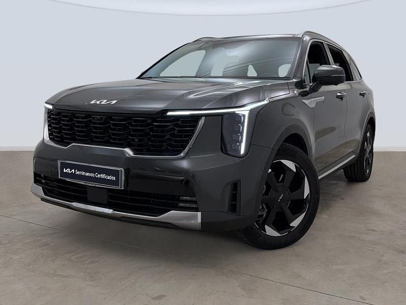 Usado Kia Sorento 252 CV (185 kW) 2025 Gris SUV
