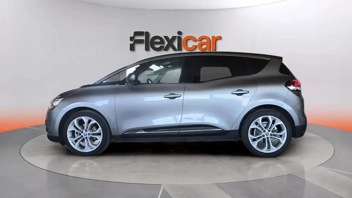 Usado Renault Scénic III Edition One 131 CV (96 kW) 2017 Gris Monovolumen
