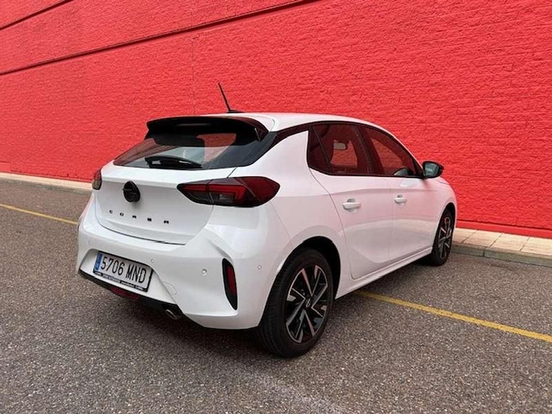 Begagnad Opel Corsa S 101 HK (74 kW) 2024 Vit Halvkombi