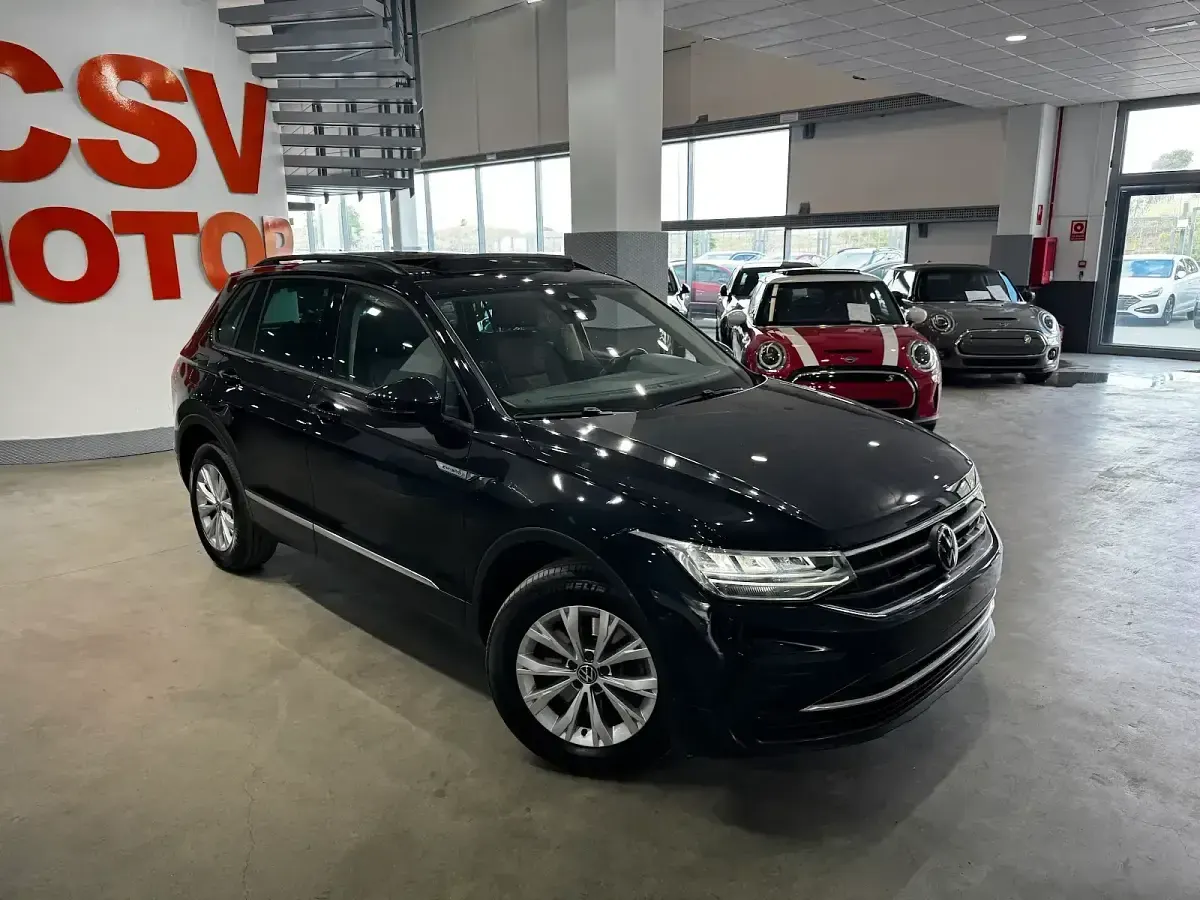 Usado VW Tiguan Life 245 CV (180 kW) 2022 Negro SUV