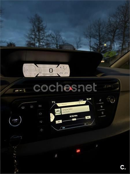 Usado Citroën Grand C4 Picasso Feel 150 CV (110 kW) 2016 Gris / plata Monovolumen