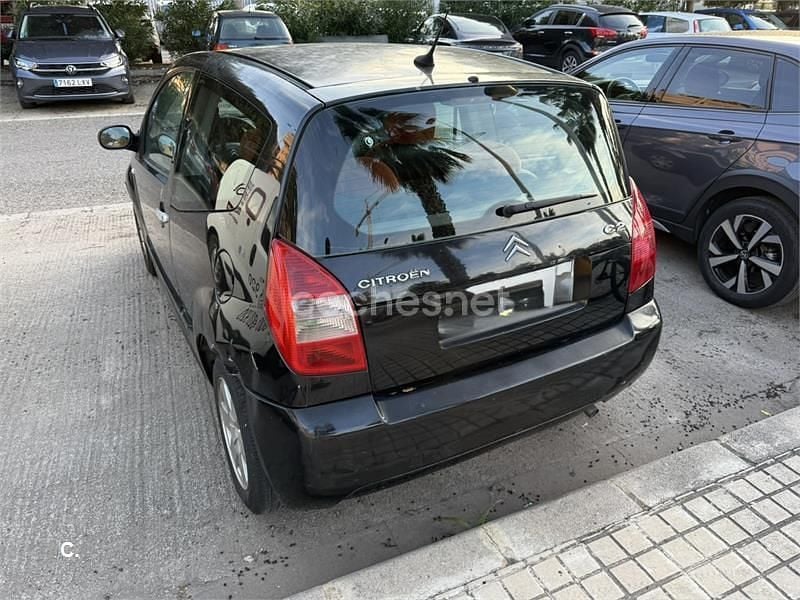 Käytetty Citroën C2 61 HP (44 kW) 2004 Musta Viistoperä