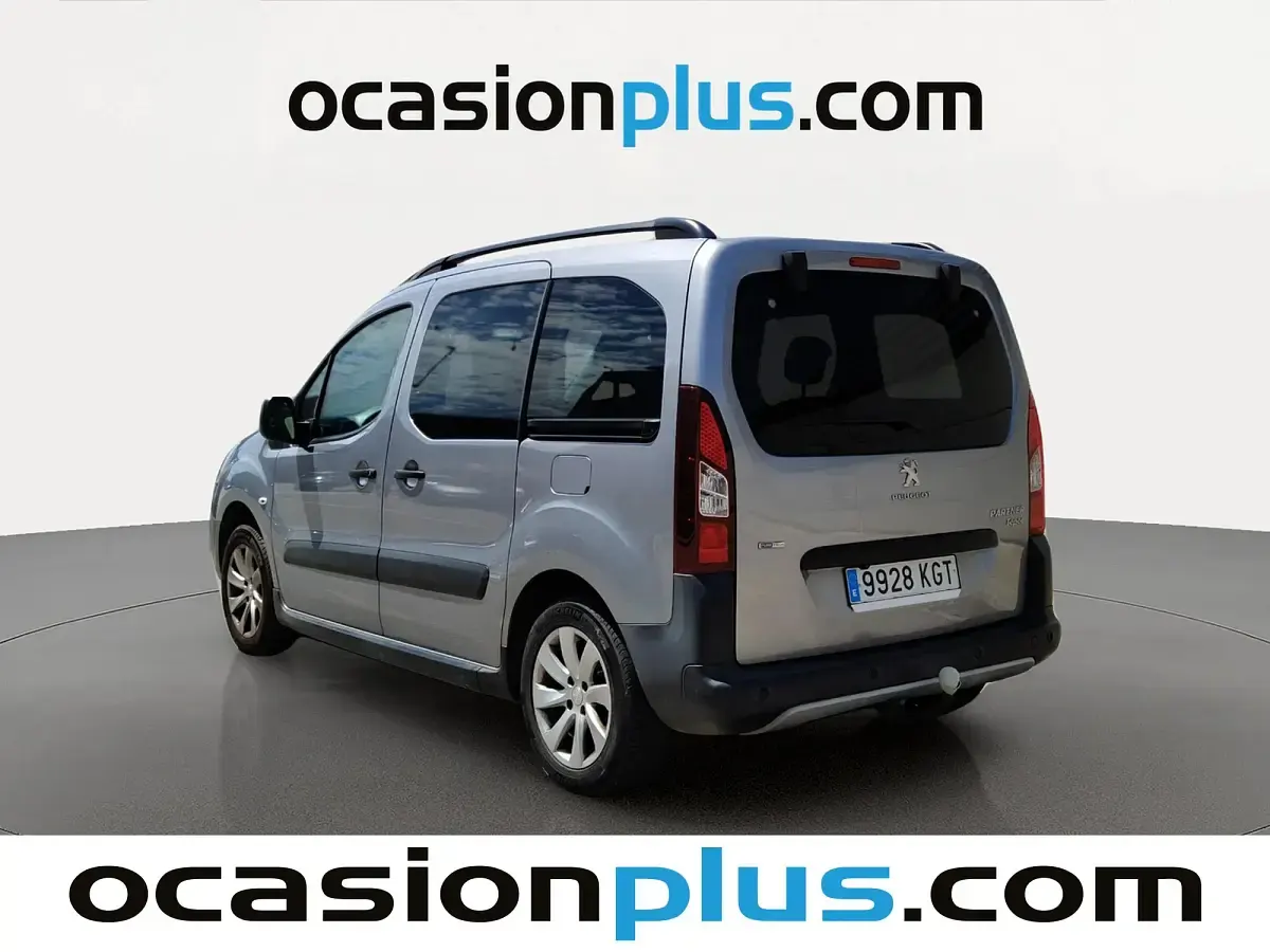 Usado Peugeot Partner Tepee Outdoor 110 CV (80 kW) 2018 Gris Monovolumen