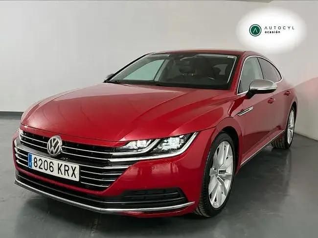 Begagnad VW Arteon 150 HK (110 kW) 2018 Röd Halvkombi