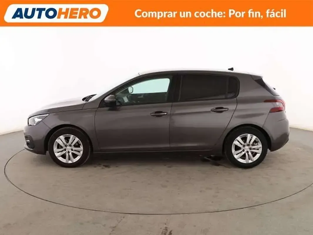 Usado Peugeot 308 Active 110 CV (80 kW) 2021 Gris Utilitario