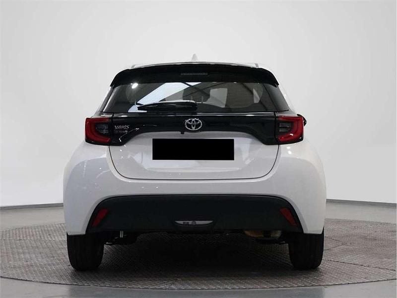 Usado Toyota Yaris Edition 125 CV (91 kW) 2021 Utilitario