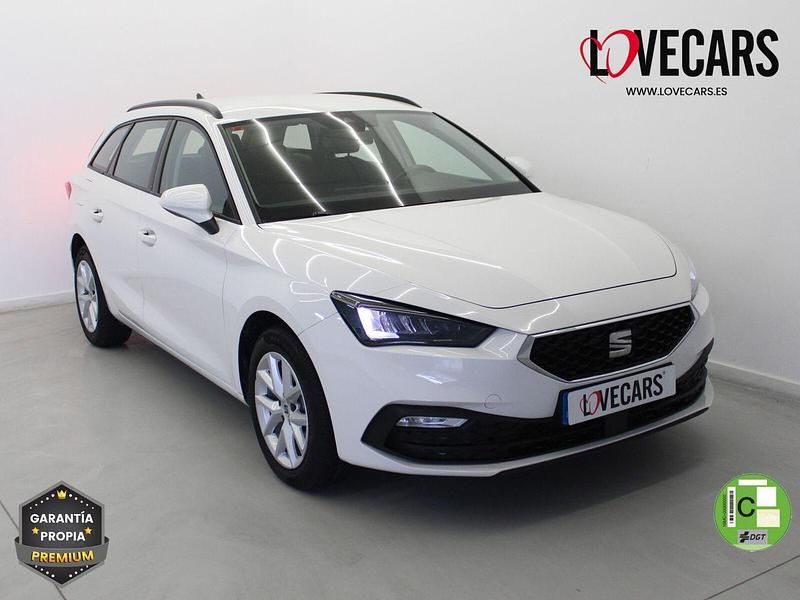 Usado Seat Leon Style 115 CV (84 kW) 2022 Blanco Utilitario