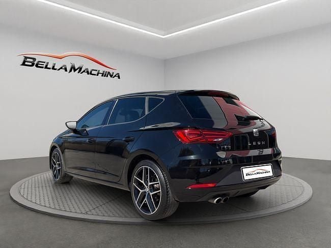 Usado Seat Leon FR 150 CV (110 kW) 2020 Negro Familiar