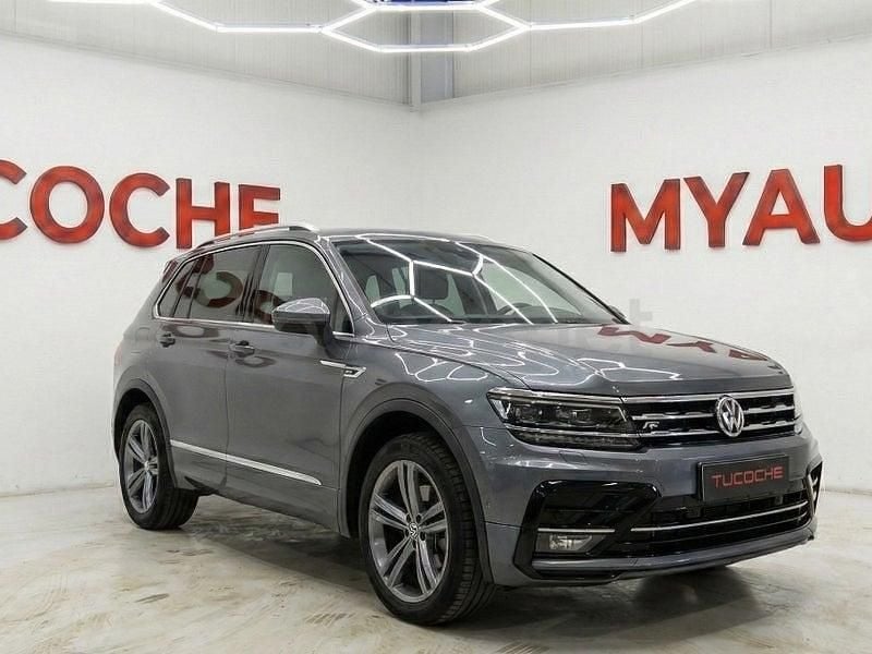 Usado VW Tiguan Allspace Sportline 200 CV (147 kW) 2021 Gris / plata SUV