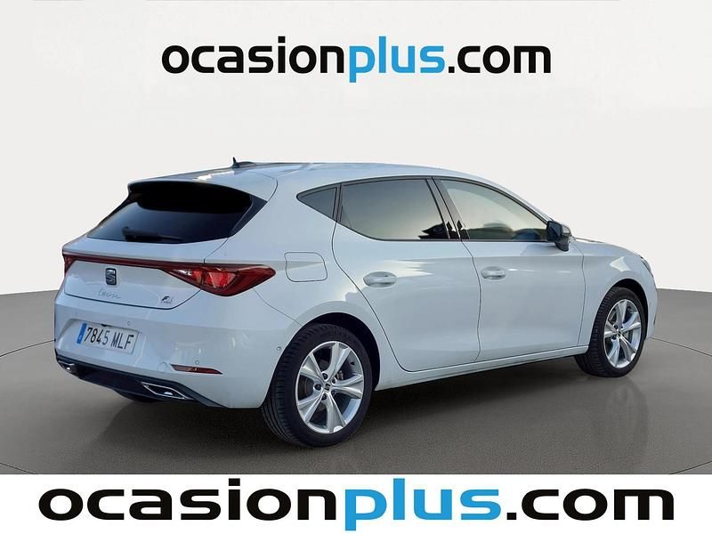 Usado Seat Leon FR 204 CV (150 kW) 2023 Blanco Utilitario