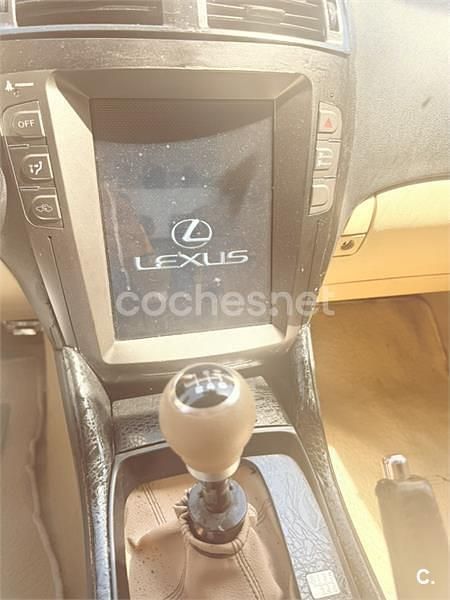 Gris / plata Usado 2008 Lexus IS220d President Line Berlina | 1950 € (Un poco caro) - Imagen 1/4