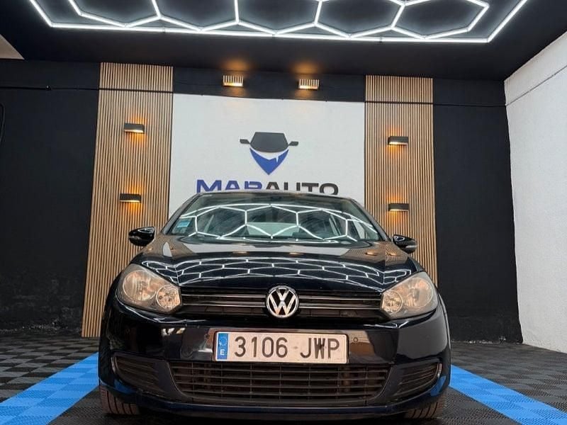 Usado VW Golf VII 105 CV (77 kW) 2012 Negro Berlina