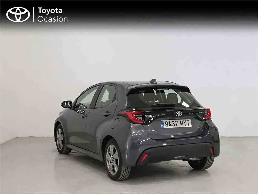 Usado Toyota Yaris Hybrid Active 116 CV (85 kW) 2025 Monovolumen