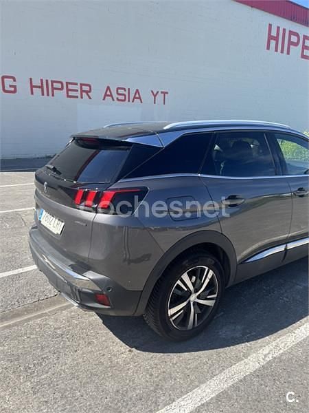 Usado Peugeot 3008 GT 130 CV (95 kW) 2021 Gris / plata SUV