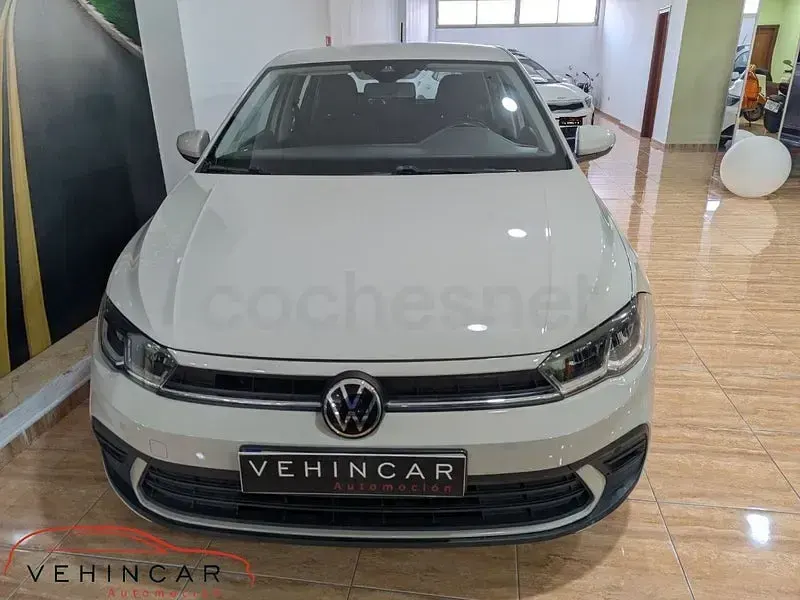 Usado VW Polo Life 95 CV (69 kW) 2024 Gris / plata Utilitario