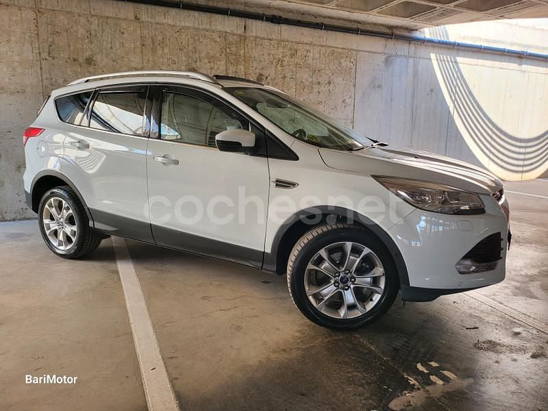 Usado Ford Kuga Titanium 163 CV (119 kW) 2013 Blanco SUV