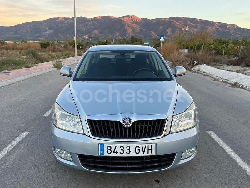 Azul Usado 2010 Skoda Octavia GreenLine Berlina | 5700 € (Precio justo) - Imagen 1/4