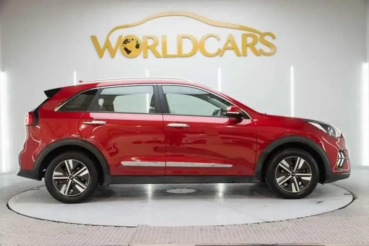Usado Kia Niro 141 CV (103 kW) 2021 Rojo SUV