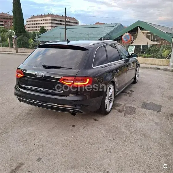Usado Audi A4 S-Line 225 CV (165 kW) 2014 Negro Familiar