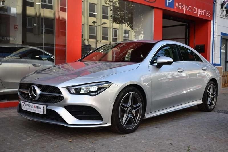 Plateado Usado 2023 Mercedes CLA180 Berlina | 30.990 € (Precio justo) - Imagen 1/4