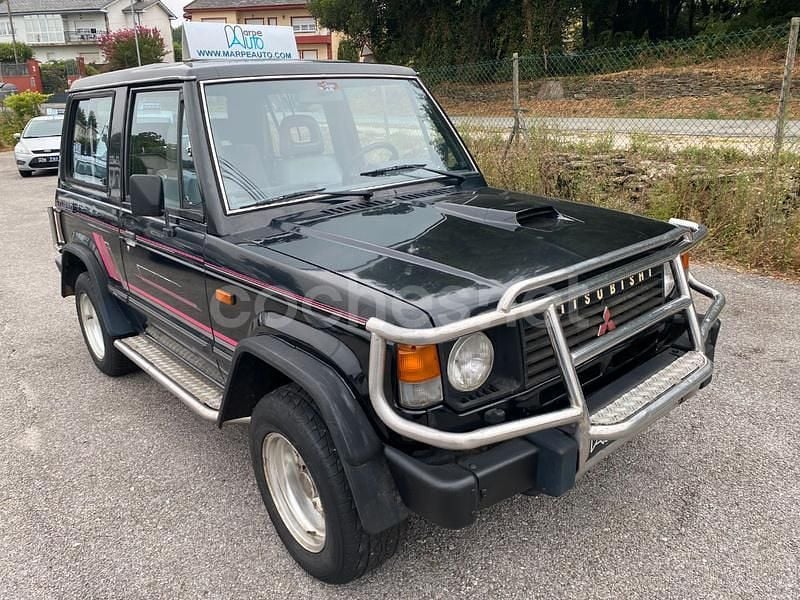Negro Usado 1995 Mitsubishi Montero SUV | 7895 € - Imagen 1/4