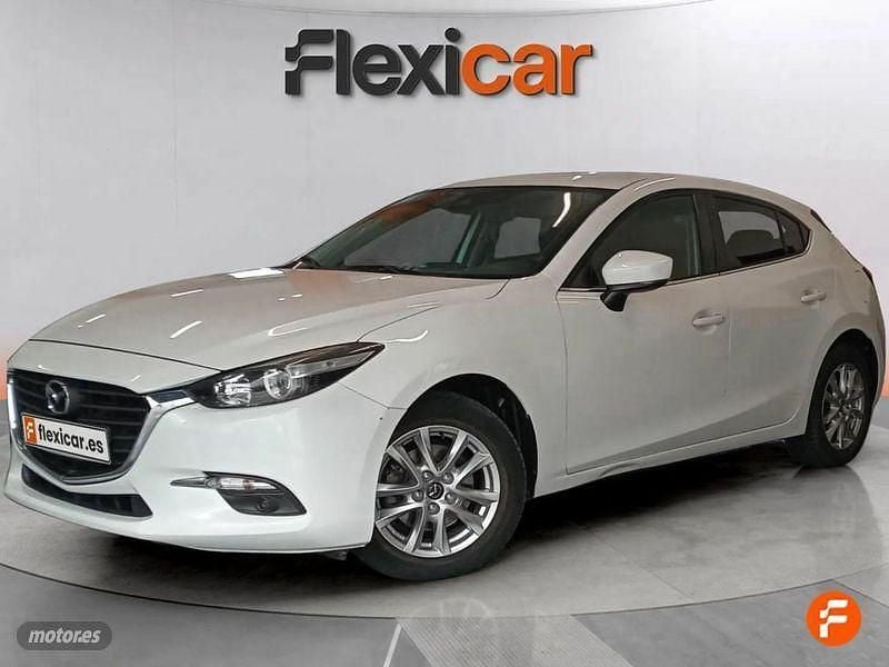 Usado Mazda 3 Style 120 CV (88 kW) 2017 Blanco Berlina