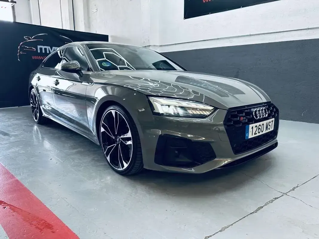 Usado Audi S5 Sportback 341 CV (250 kW) 2021 Gris Utilitario