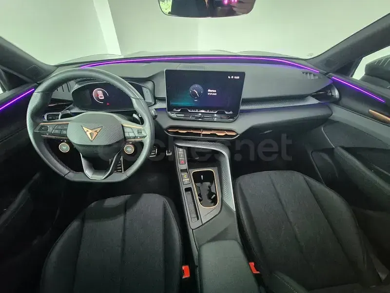 Usado Cupra Terramar 150 CV (110 kW) 2025 Gris / plata SUV