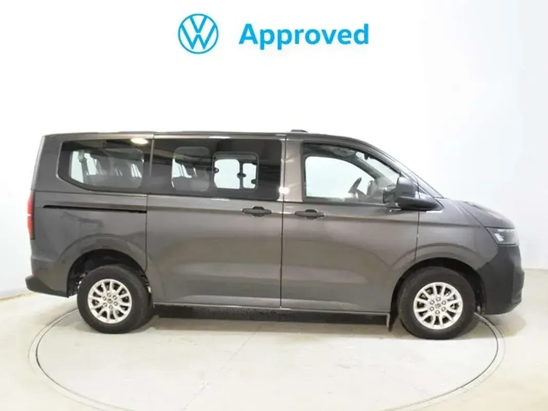Usado VW Caravelle 150 CV (110 kW) 2025 Verde Van