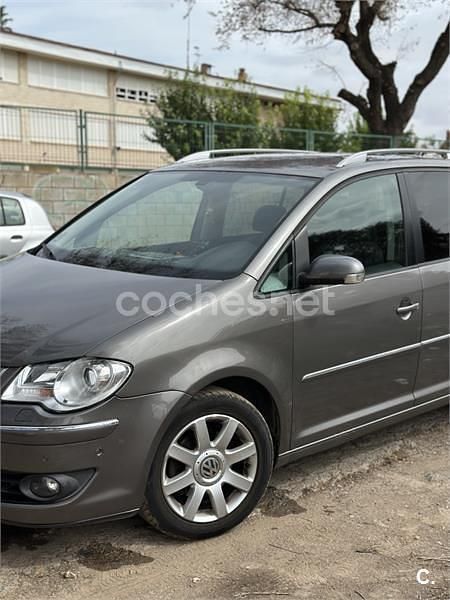 Gris / plata Usado 2008 VW Touran Monovolumen | 7200 € (Un poco caro) - Imagen 1/2