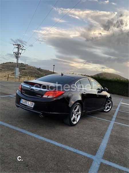 Usado Opel Insignia Sportive 195 CV (143 kW) 2012 Marrón Berlina