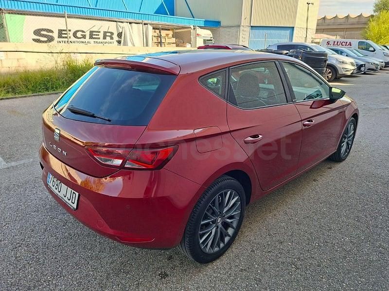Usado Seat Leon CONNECT 150 CV (110 kW) 2016 Rojo Berlina