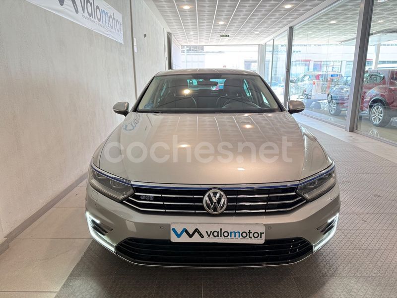 Usado VW Passat GTE 218 CV (160 kW) 2017 Gris / plata Berlina