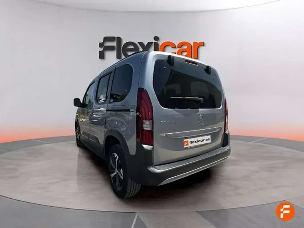 Usado Peugeot Rifter GTi 102 CV (75 kW) 2023 Gris Monovolumen